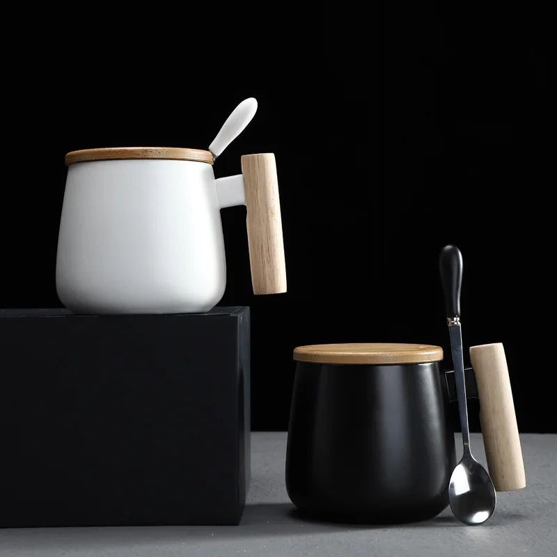 Bol de cafea din ceramică cu capac