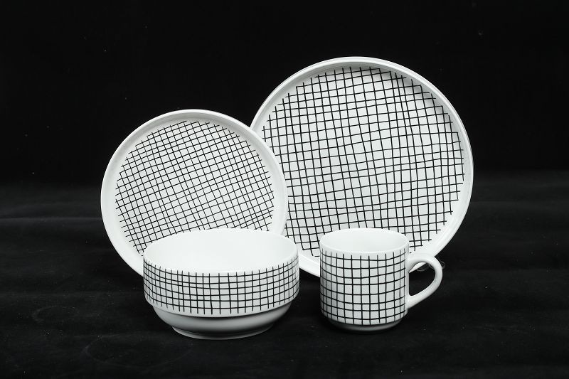 Set de veselă nordic din ceramică