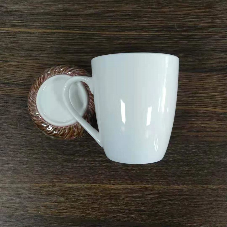Cană conică