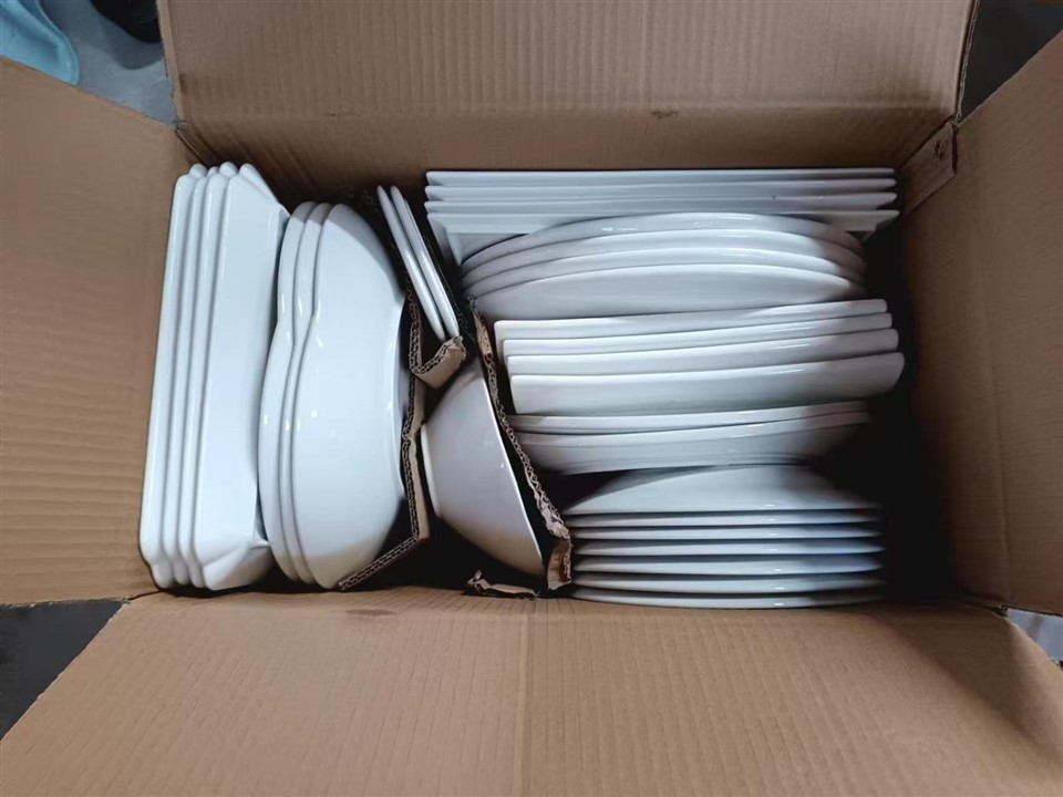 Wholesale Cheap Price White Ceramic Stock