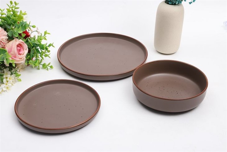 Yellowstone 12pcs Dinnerware Set Yellowstone 12pcs Dinnerware Set